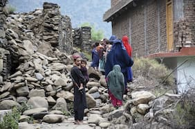 “Hay muerte en cada hogar”: terremoto en Afganistán deja más de 800 fallecidos y pone a prueba al régimen talibán