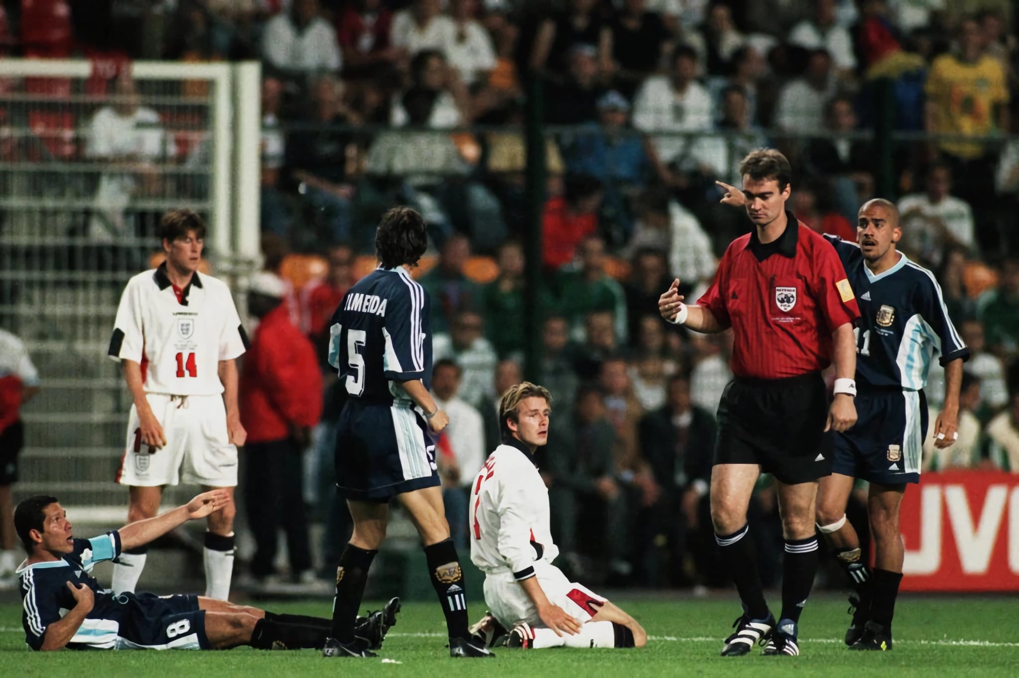 La historia del actual jefe de Lionel Messi: cómo el duelo entre Argentina e Inglaterra marcó la vida de David Beckham