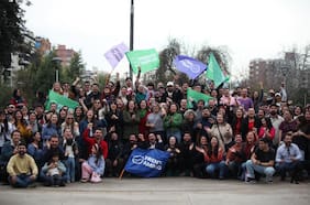“Necesitamos tener fuerza”: Yeomans inicia campaña para presidir el Frente Amplio con críticas a Kast