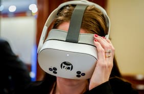 Realidad virtual e innovación: el nuevo modelo de rehabilitación de ACV que es pionero en Chile y el mundo
