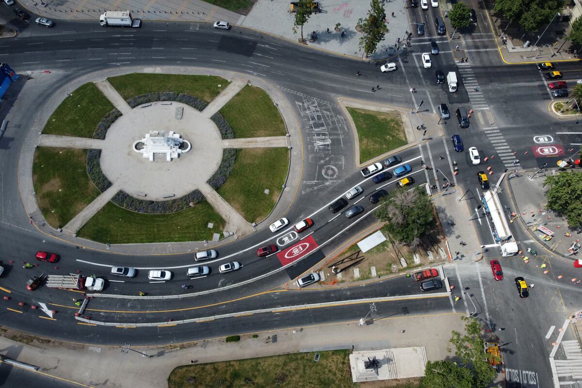 Santiago blindada: desvíos masivos y Metro con horario festivo para el 1 de mayo — image 2