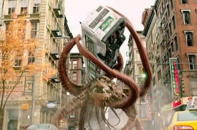 El Hechicero Supremo batalla contra Gargantos en el primer clip de Doctor Strange in the Multiverse of Madness