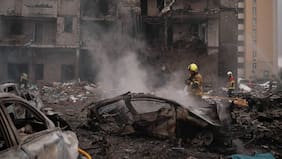 Al menos ocho muertos deja nuevo ataque masivo de Rusia contra Kiev previo a cumbre de la OTAN