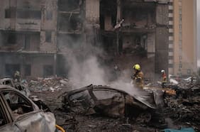 Al menos ocho muertos deja nuevo ataque masivo de Rusia contra Kiev previo a cumbre de la OTAN