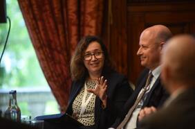 Solange Berstein (CMF): “Deberíamos movernos en una dirección donde tengamos una estructura eficiente del sistema regulatorio”