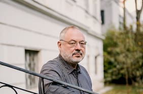 Peter Turchin: “Ni Biden ni Trump tienen idea de qué hacer para resolver la crisis de Estados Unidos”