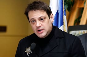 Nuevo episodio de Gaspar Rivas: insulta a compañeros de bancada tras ser removido de comisión