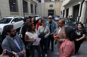 Petitorio 2023 de la Confech incluye exigencia de títulos en lenguaje neutro, legalización del aborto, mejoras en gratuidad y fin a la “infantilización”