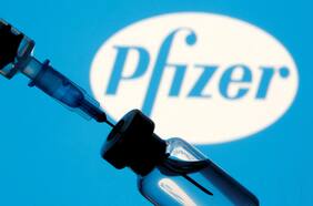 Laboratorio argentino demanda a Pfizer en Chile y denuncia que el Estado podría pagar 400% de sobreprecio en medicamento contra la artritis