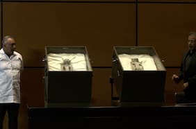 Exhiben en el congreso mexicano cuerpos de supuestos extraterrestres