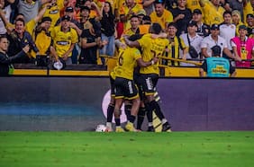 “No está enfocado”: la caída de Byron Castillo, el viejo conocido con el que la UC se encuentra en la Libertadores