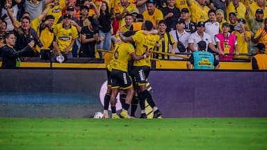 “No está enfocado”: la caída de Byron Castillo, el viejo conocido de la Roja con el que la UC choca en la Libertadores