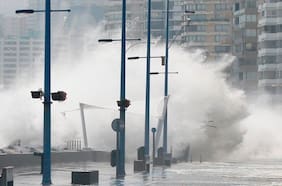 Marejadas “anormales”: alertan de nuevo episodio de fuertes olas en todo el país, un fenómeno que se ha duplicado en los últimos años