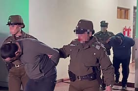 Persecución policial termina con dos detenidos tras intento de homicidio contra carabineros en Peñalolén