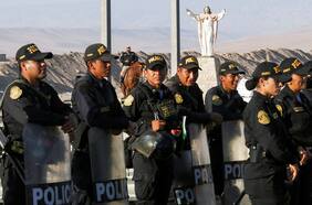 Crisis migratoria: ministro del Interior peruano asegura que extranjeros que “no tengan documentación, no pueden ingresar”