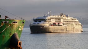 Valparaíso inaugura temporada de cruceros 2026-2027 con llegada de nave noruega: contemplan 25% más de arribos