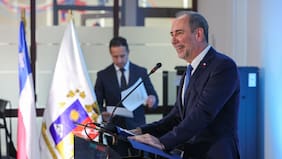 De Grange promete seguir impulsando la electromovilidad en cuenta pública del MTT y expertos cuestionan sus anuncios