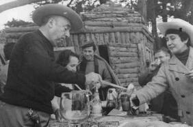 De las reuniones de Pablo Neruda con la URSS a los veranos de Santa Teresa de los Andes: libro revela la desconocida historia de Algarrobo