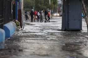Anuncian suspensión total de clases en sector de Puerto Montt tras intenso sistema frontal