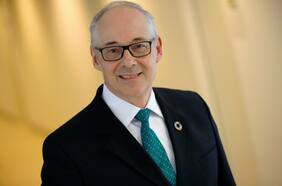 Martin Essl, filántropo por la inclusión: “Las empresas no han entendido cómo encontrar los talentos de las personas con discapacidad”