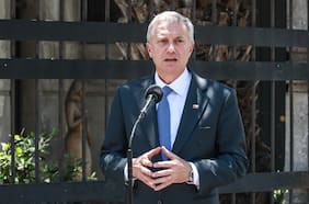 “Basta al desorden y la improvisación”: José Antonio Kast entrega saludos por celebración de año nuevo