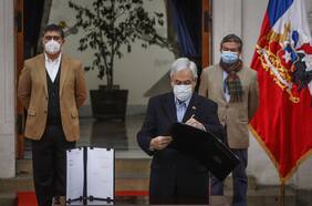 Tras críticas y fallido comité de expertos, Gobierno apuesta a zanjar pugna por admisibilidad dentro del Congreso