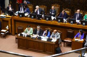 Senado ratifica decisión de la Cámara: niega recursos al Minsal para terapias hormonales a menores por disforia de género