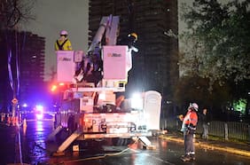 Alcalde de Cerro Navia apunta a una posible intervención de terceros tras muerte de hombre electrocutado por un poste energizado