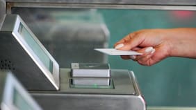 Metro y Tren Nos se podrán pagar con tarjetas bancarias desde febrero