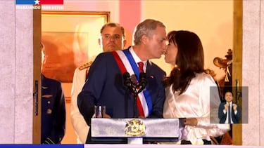 “¡El beso, el beso!”: La muestra de afecto entre el Presidente Kast y la primera dama Adriazola