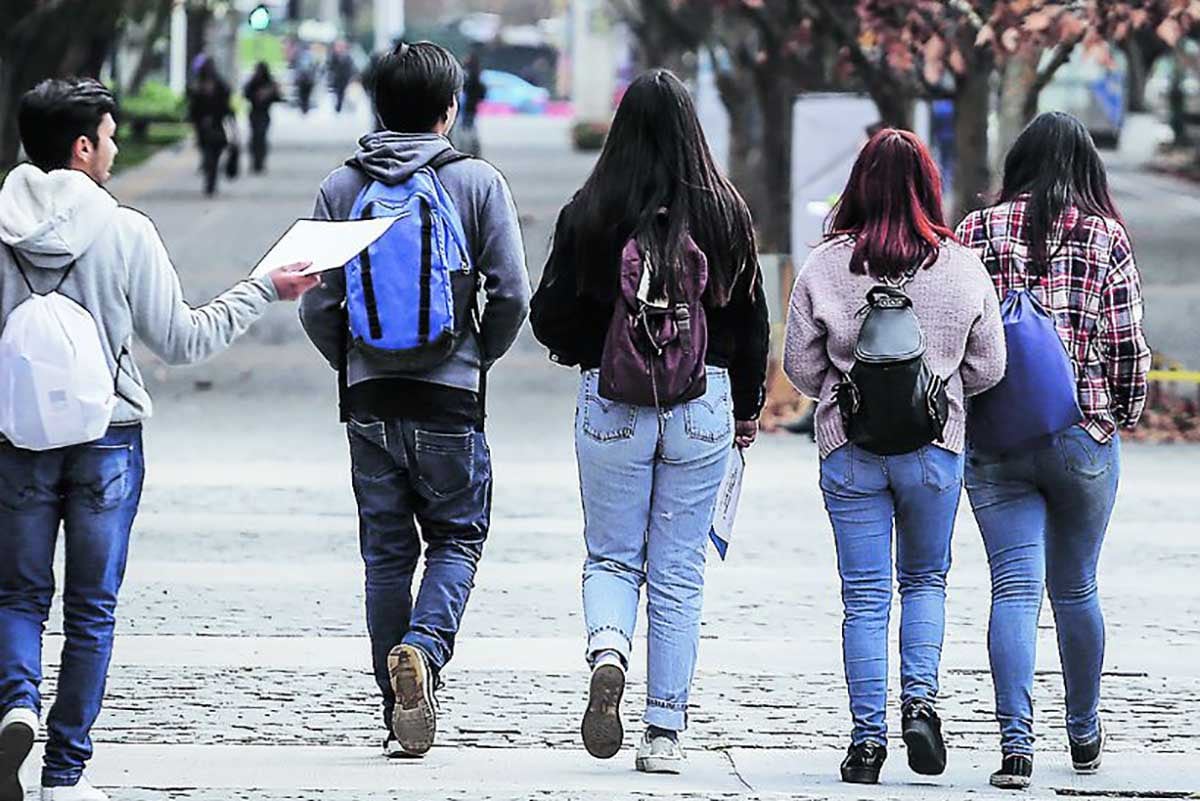 Experto en educación superior pide repensar el modelo de gratuidad universitaria