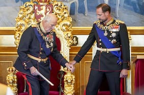 El complejo escenario en que asume Haakon VIII, el nuevo rey de Noruega