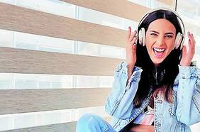 Daniela Castillo termina un nuevo álbum desde su casa