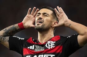 Con Pulgar en la oncena ideal: Arrascaeta arrasa con Messi y se anota como el nuevo Rey de América