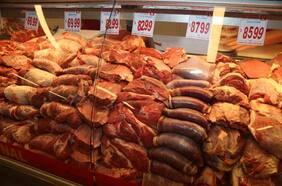 Controversia: Estudio dice que una dieta sin carne no resolverá la crisis climática