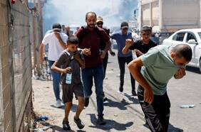 Residentes regresan a campamento de Cisjordania mientras Israel pone fin al ataque de dos días