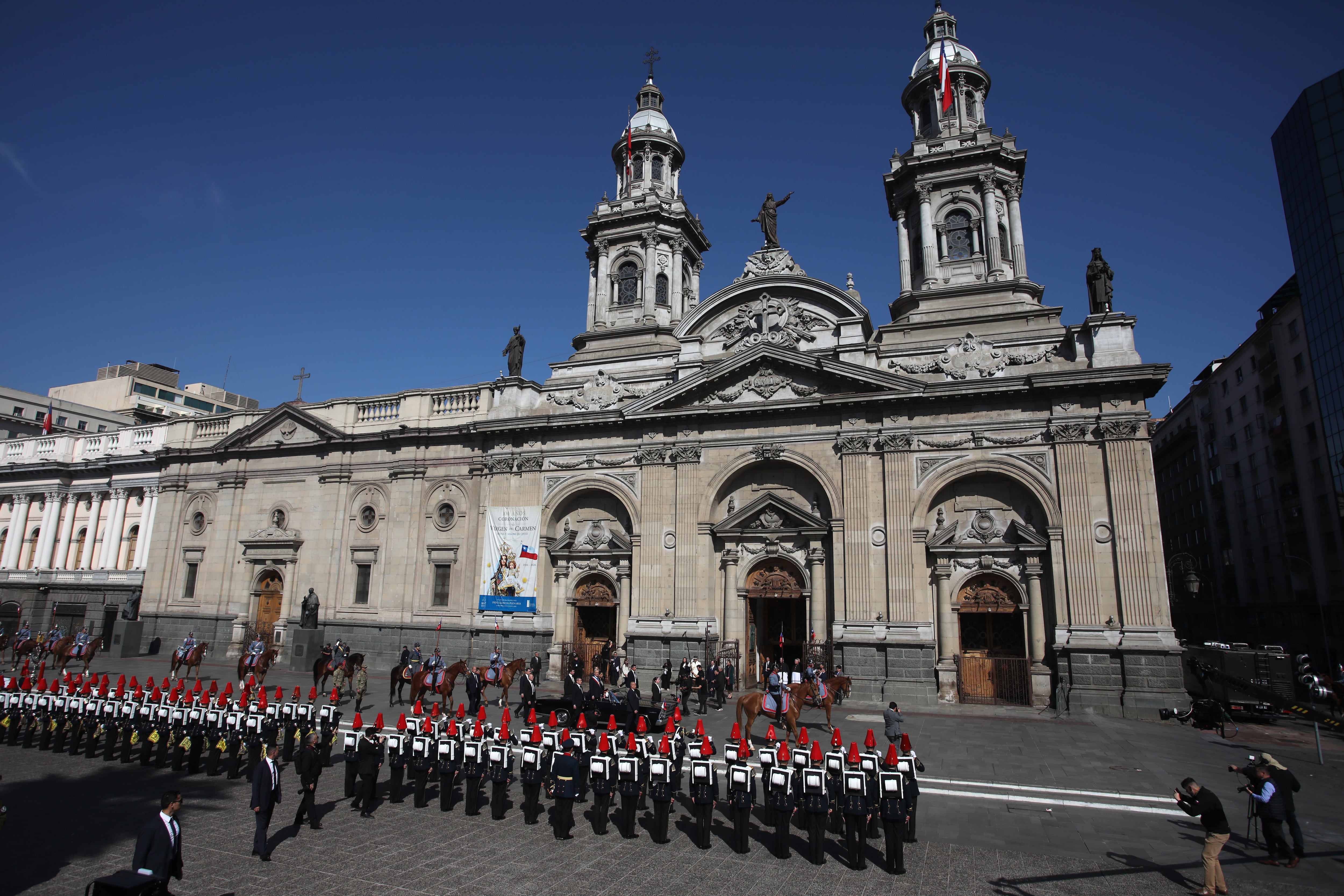 Mundo político reacciona a llamado de Chomali en Te Deum y ponen foco en seguridad, corrupción y acuerdos