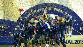 Campeón del mundo con Francia sorprende al subastar los premios de Rusia 2018: “Es mi copa y hago con ella lo que quiera”