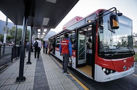 Eje Alameda: buses eléctricos disminuyeron el ruido en hora punta en un 44% en los últimos cuatro años