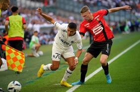 Solitario en ataque: Alexis fue insuficiente para un Marsella que apenas empata en casa