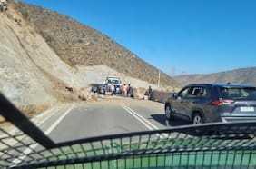 Sismo 6,1 deja afectaciones en región de Coquimbo: deslizamiento de material y caída de rocas bloquean rutas