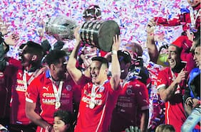 “Cambiaron el paradigma, pero si diseccionamos...”: Leonardo Véliz aborda los 10 años de la Copa América de la Roja