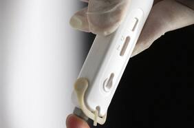 La advertencia del ISP: test rápidos no sirven para diagnosticar Covid y su venta es “irresponsable”