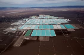 La baja del litio también afecta al Fisco: Pago de SQM a Corfo es el menor en cuatro años