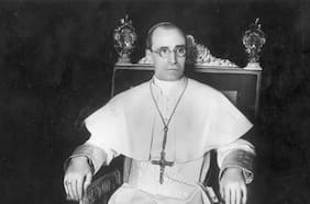 Cuando el cuerpo del papa se volvió negro y explotó en un ataúd: el accidentado funeral de Pio XII