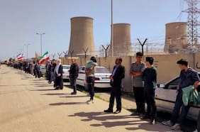 Irán hace un llamado a los jóvenes para que formen cadenas humanas alrededor de centrales eléctricas ante la inminente ataque de EE.UU.