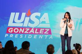 Luisa González y Daniel Noboa lideran escrutinios y se enfrentarán en segunda vuelta presidencial en Ecuador