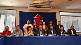 Huenchumilla modera su postura sobre el futuro de la DC y coalición oficialista en caso de que Jara pierda