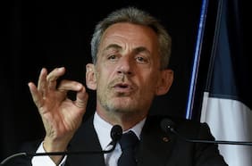 El expresidente francés Nicolas Sarkozy condenado por violar las leyes de financiamiento de campañas