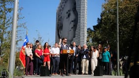 Reabre la Plaza Italia sin la estatua de Baquedano: Bellolio afirma que “solo faltan algunas voluntades” para el retorno